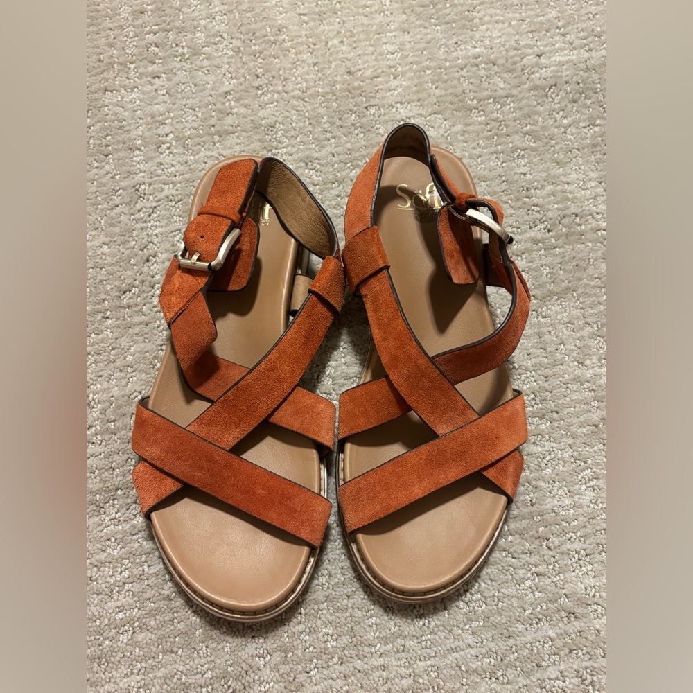 Sandles
